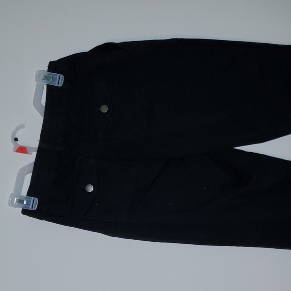 TIME AND TRU HI-RISE RELAXED FIT CARGO CAPRI Size 4 - Picture 7 of 14